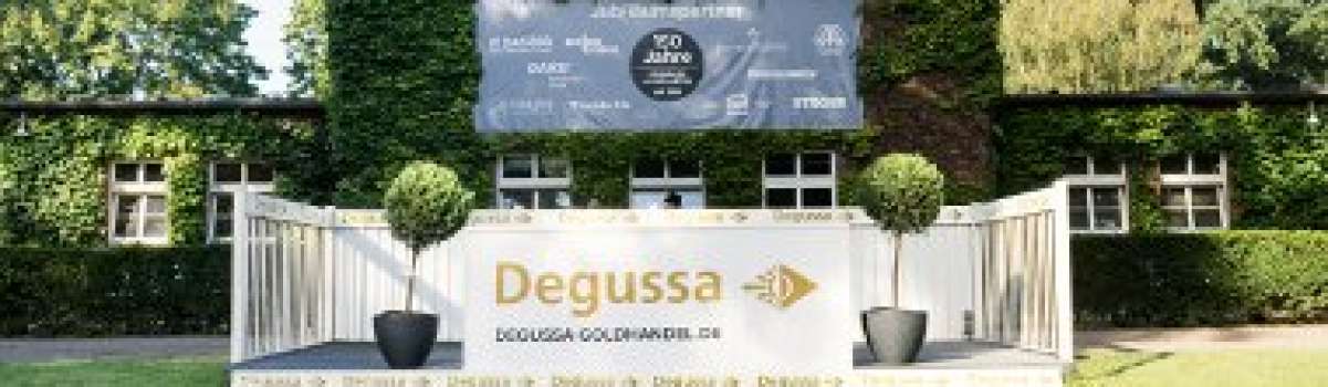 Degussa ist Kooperationspartner auf der Galopprennbahn Hoppegarten